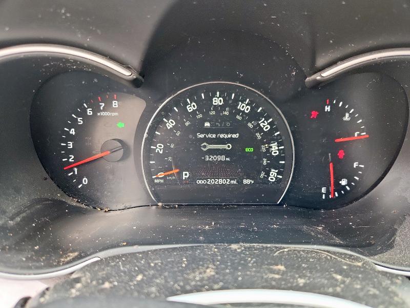 Photo 9 from auction – 2015 KIA SORENTO EX with VIN 5XYKU4A76FG622900