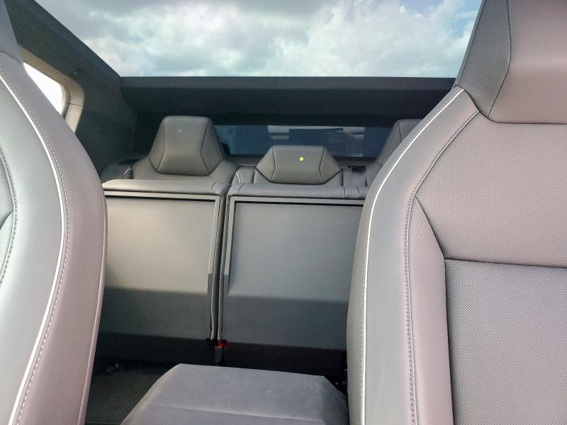 Photo 10 from auction – 2024 TESLA CYBERTRUCK with VIN 7G2CEHED7RA049312