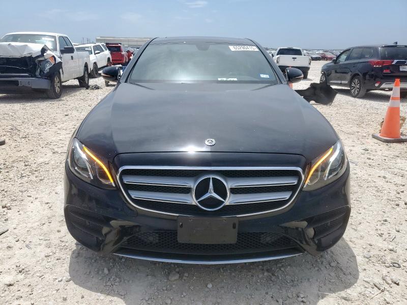 Photo 5 from auction – 2018 MERCEDES-BENZ E 300 with VIN WDDZF4JB6JA321474