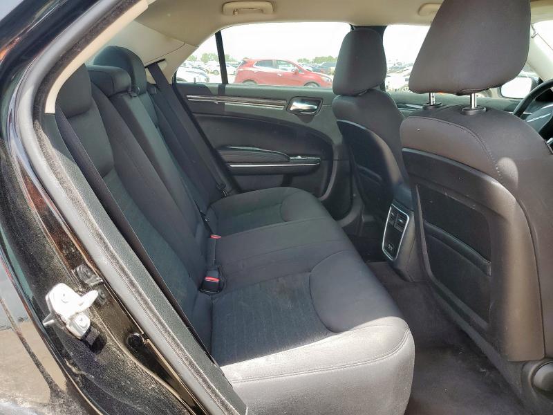 Photo 10 from auction – 2018 CHRYSLER 300 TOURING with VIN 2C3CCAAG8JH279138