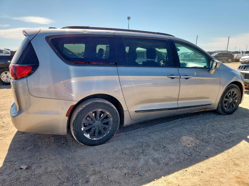 Photo 3 from auction – 2017 CHRYSLER PACIFICA T with VIN 2C4RC1BG0HR569236