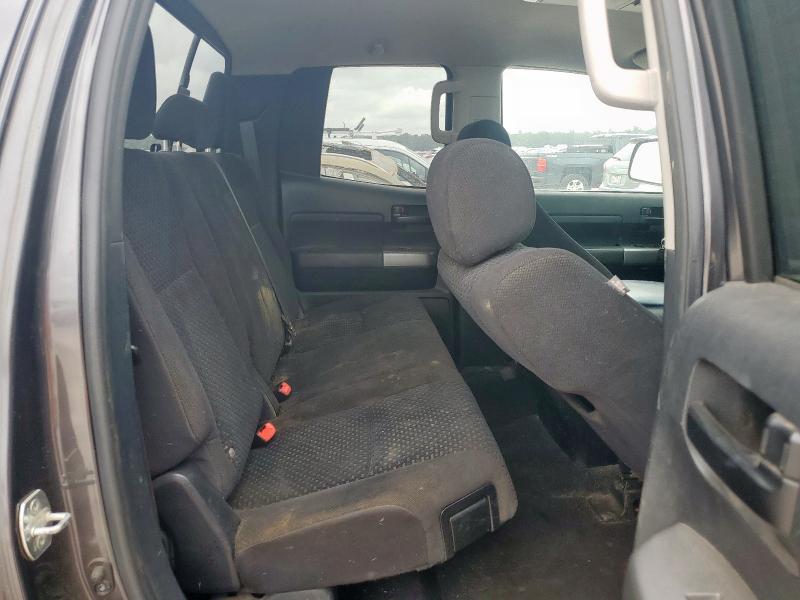Photo 10 from auction – 2011 TOYOTA TUNDRA DOU with VIN 5TFUM5F18BX017299