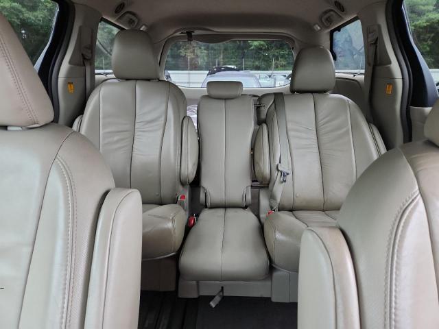 Photo 10 from auction – 2011 TOYOTA SIENNA XLE with VIN 5TDYK3DC3BS160148