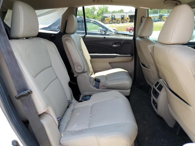 Photo 11 from auction – 2019 HONDA PILOT TOUR with VIN 5FNYF6H68KB074204
