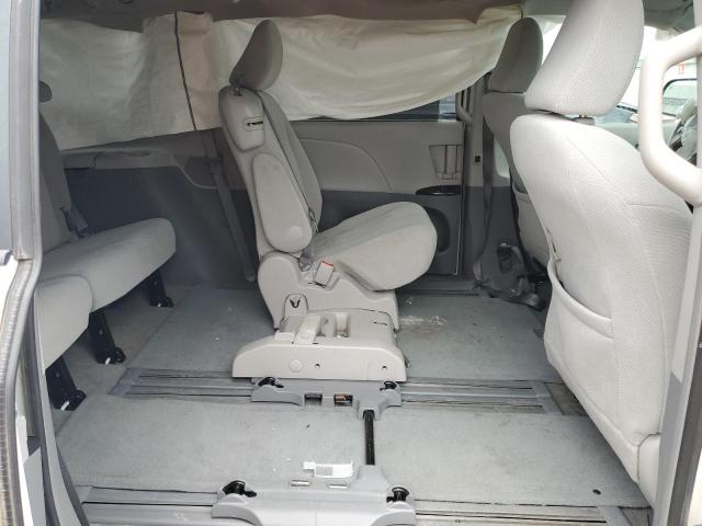 Photo 11 from auction – 2014 TOYOTA SIENNA LE with VIN 5TDKK3DC1ES514162
