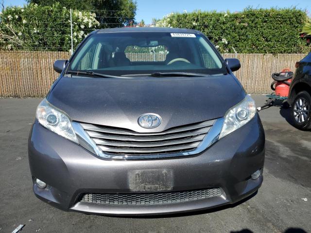 Photo 5 from auction – 2012 TOYOTA SIENNA XLE with VIN 5TDYK3DC7CS275515