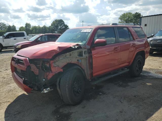 TOYOTA 4RUNNER SR 2021 with VIN JTEEU5JR2M5236545 - Photo from auction