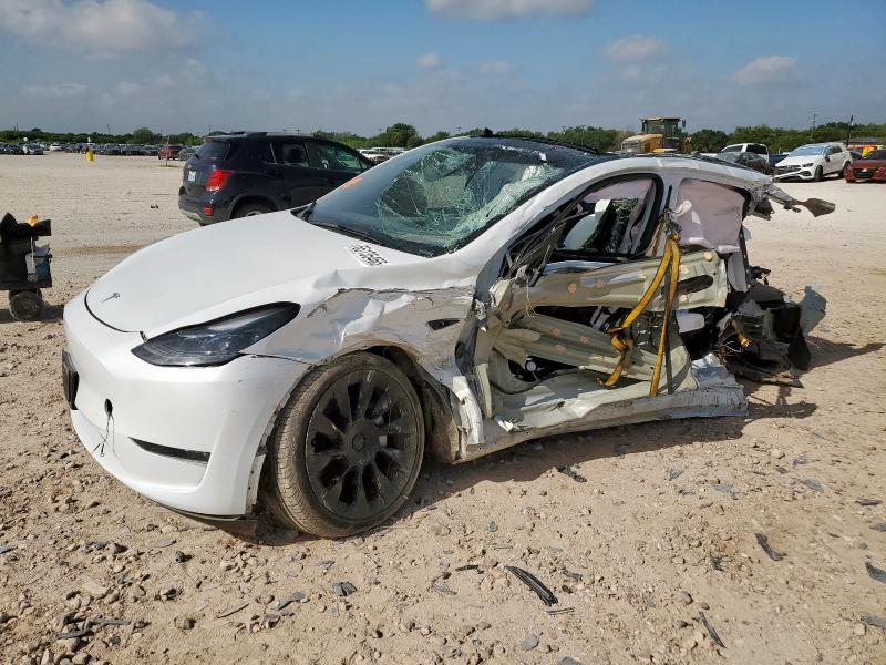 TESLA MODEL Y 2024 with VIN 7SAYGDEE8RA288486 - Photo from auction