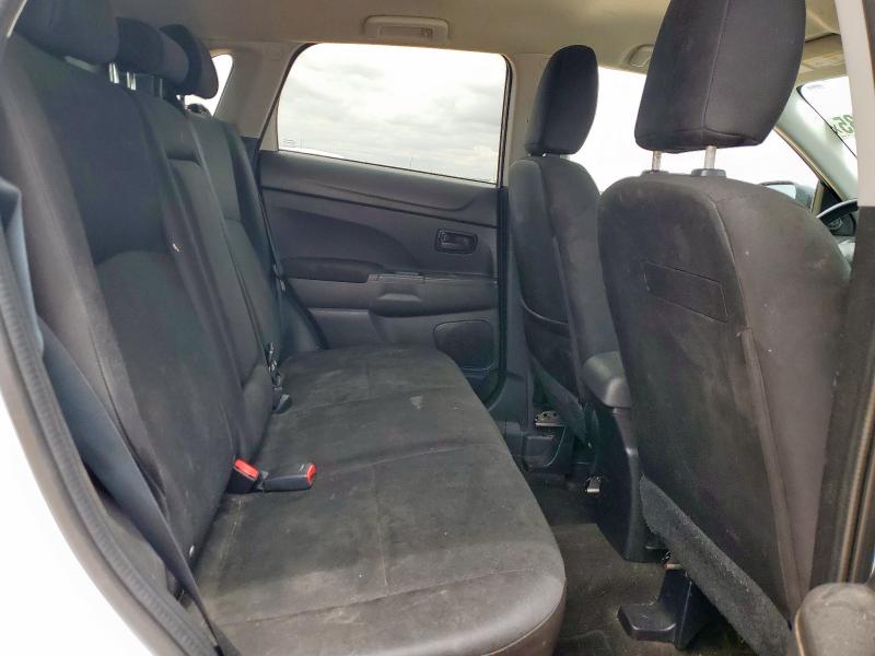 Photo 11 from auction – 2015 MITSUBISHI OUTLANDER with VIN 4A4AR3AW5FE024989