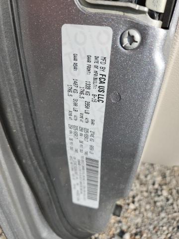 Photo 14 from auction – 2016 CHRYSLER TOWN & COU with VIN 2C4RC1BG3GR120017