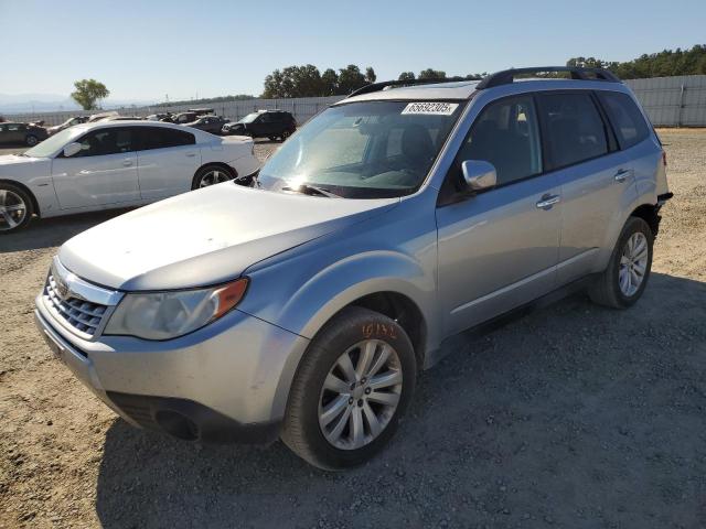 SUBARU FORESTER 2 2013 with VIN JF2SHADC7DH435733 - Photo from auction