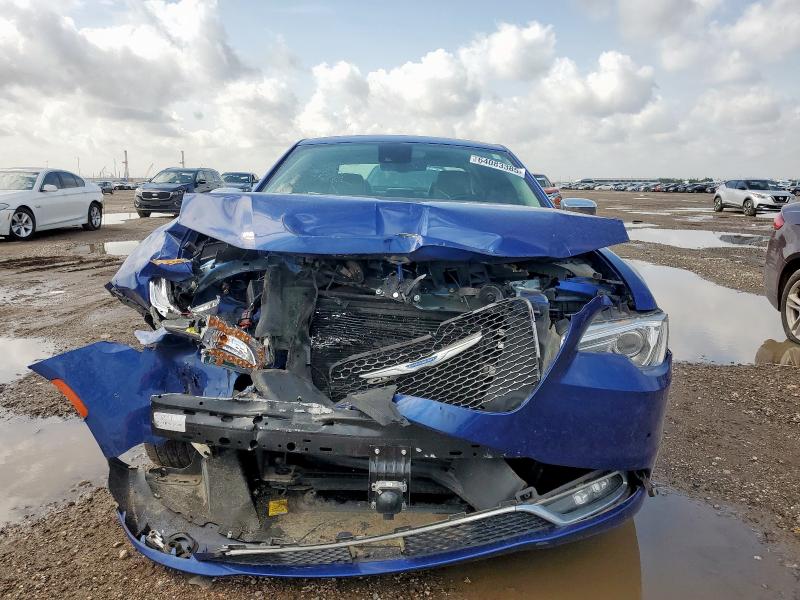 Photo 5 from auction – 2018 CHRYSLER 300 LIMITE with VIN 2C3CCAEGXJH257913