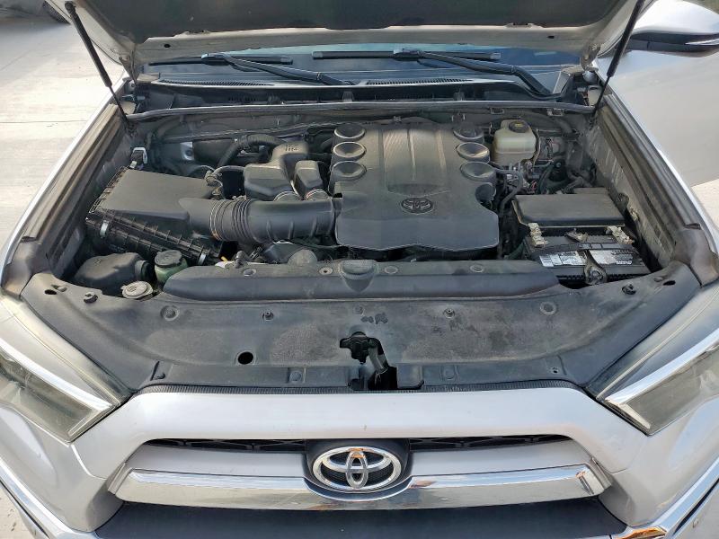 Photo 12 from auction – 2017 TOYOTA 4RUNNER SR with VIN JTEBU5JR4H5472722