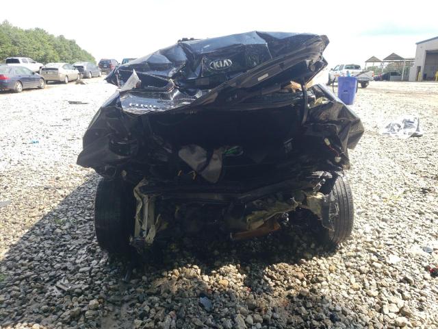Photo 6 from auction – 2017 KIA FORTE LX with VIN 3KPFK4A79HE093627