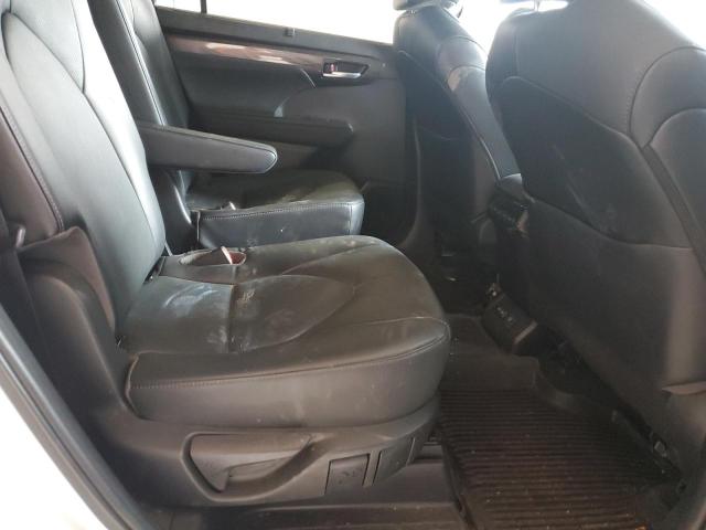Photo 11 from auction – 2023 TOYOTA HIGHLANDER with VIN 5TDKDRAH2PS044997