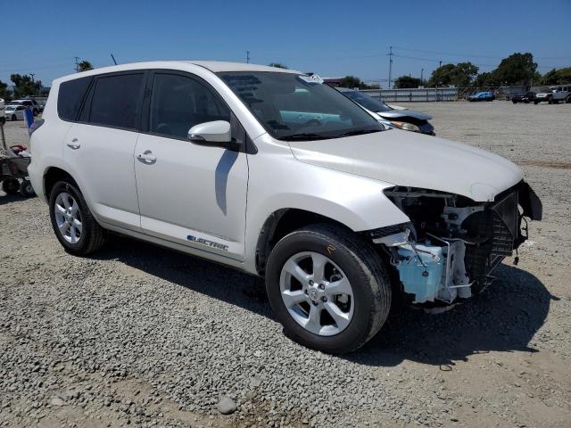Photo 4 from auction – 2014 TOYOTA RAV4 EV with VIN 2T3YL4DV8EW003240