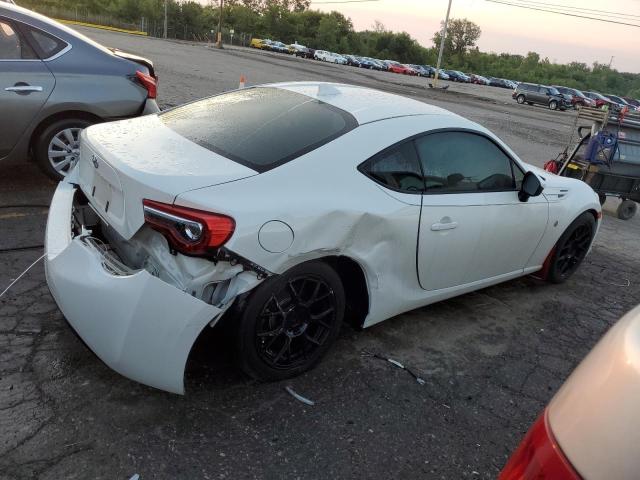 Photo 3 from auction – 2017 TOYOTA 86 BASE with VIN JF1ZNAA11H9706221