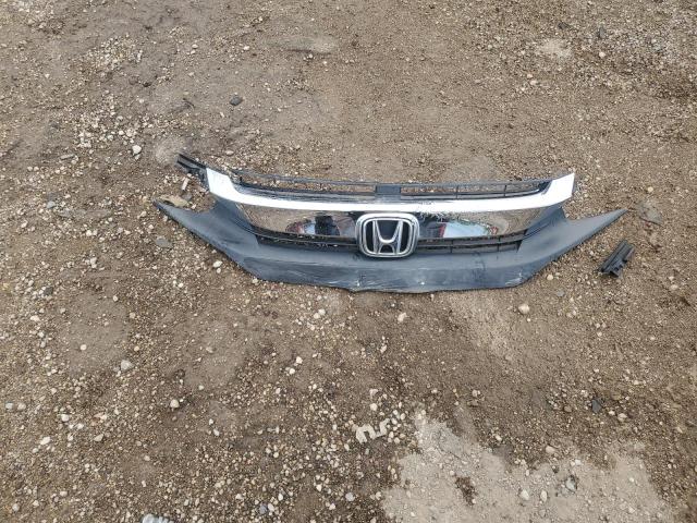 Photo 12 from auction – 2017 HONDA CIVIC LX with VIN 19XFC2F50HE029209