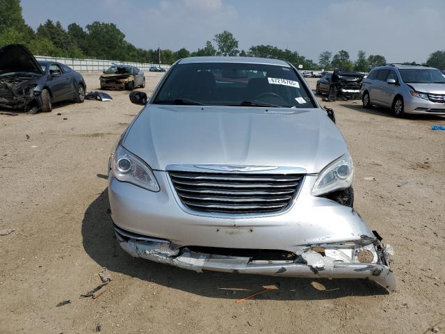 Photo 5 from auction – 2012 CHRYSLER 200 LIMITE with VIN 1C3CCBCG8CN302852