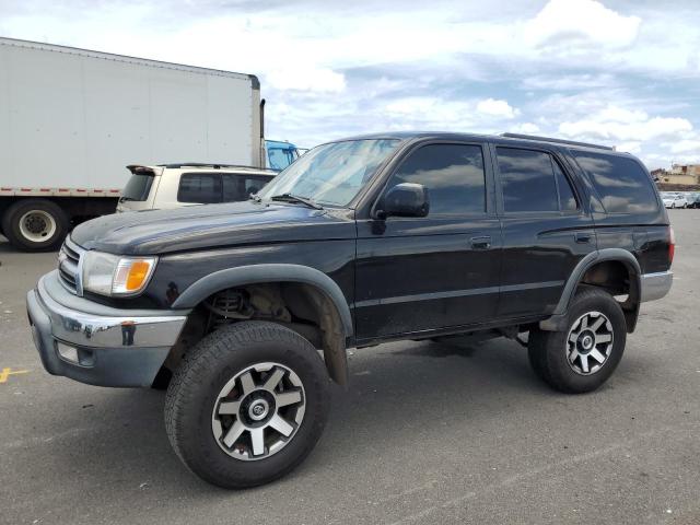 TOYOTA 4 RUNNER 2000 with VIN JT3GN86R4Y0175369 - Photo from auction
