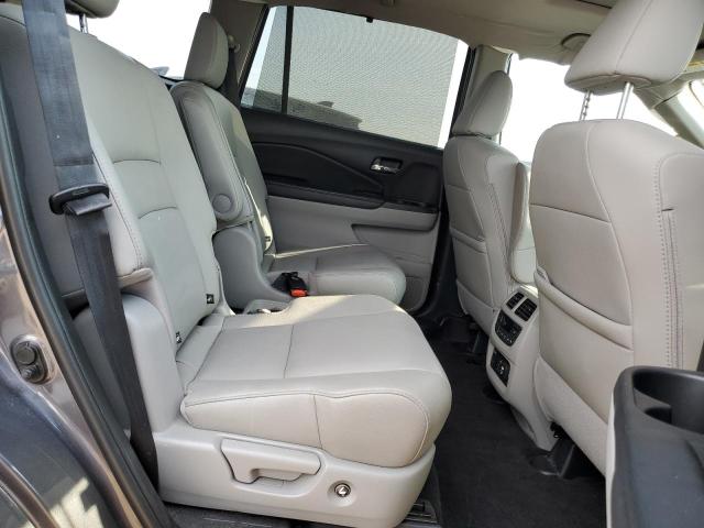 Photo 11 from auction – 2020 HONDA PILOT TOUR with VIN 5FNYF6H68LB006695