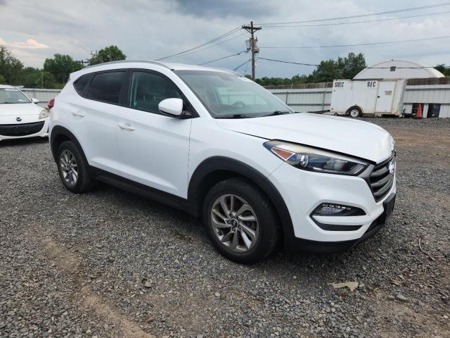 Photo 4 from auction – 2016 HYUNDAI TUCSON LIM with VIN KM8J3CA49GU122630