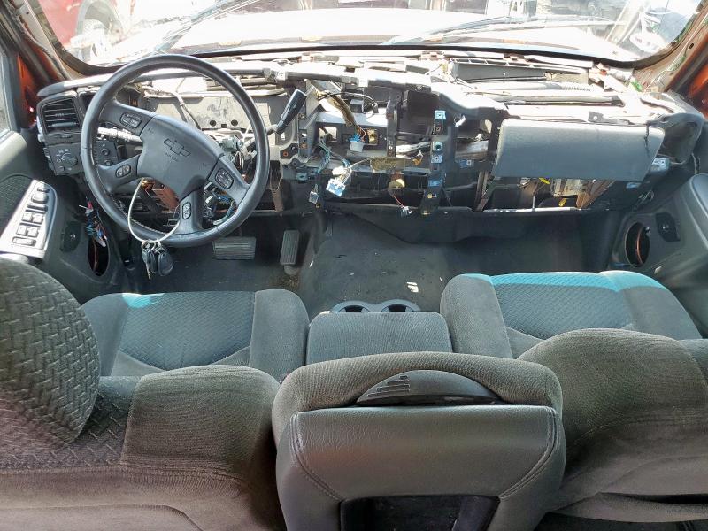 Photo 8 from auction – 2004 CHEVROLET AVALANCHE with VIN 3GNEC12TX4G317450