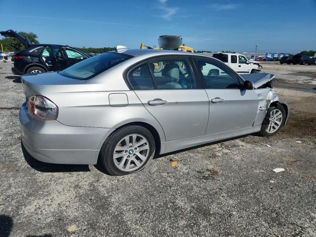 Photo 3 from auction – 2006 BMW 325 I with VIN WBAVB13586PT17809