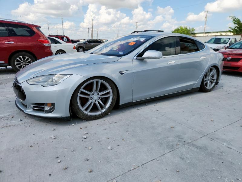 TESLA MODEL S 2013 with VIN 5YJSA1CG5DFP03704 - Photo from auction