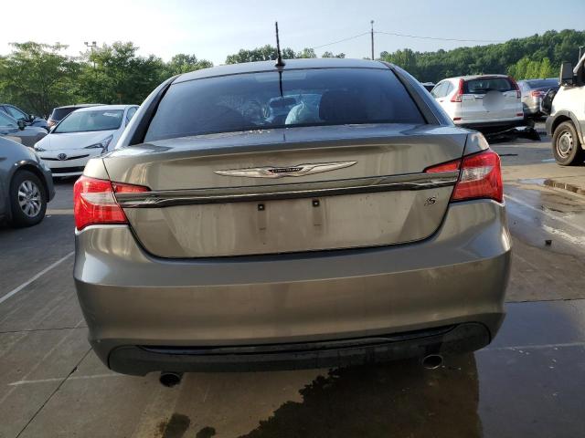 Photo 6 from auction – 2013 CHRYSLER 200 TOURIN with VIN 1C3CCBBG7DN720144