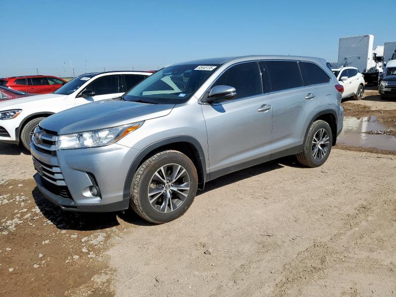 TOYOTA HIGHLANDER 2019 with VIN 5TDBZRFHXKS976772 - Photo from auction