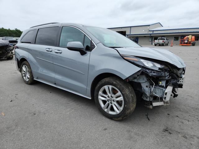 Photo 4 from auction – 2022 TOYOTA SIENNA with VIN 5TDASKFC2NS042881