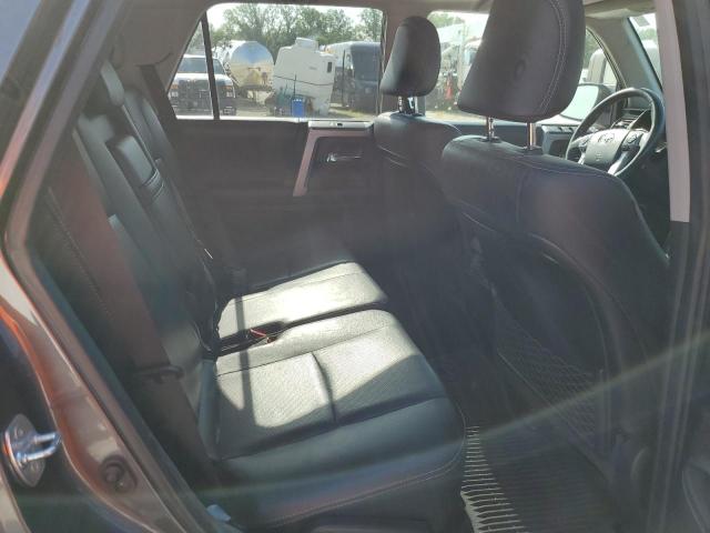 Photo 11 from auction – 2018 TOYOTA 4RUNNER SR with VIN JTEBU5JR8J5505792