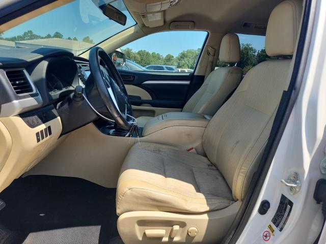 Photo 7 from auction – 2015 TOYOTA HIGHLANDER with VIN 5TDZKRFH3FS046186