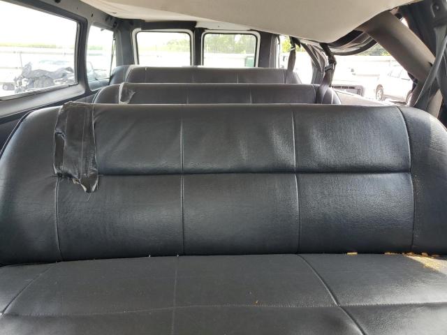 Photo 10 from auction – 2002 DODGE RAM WAGON with VIN 2B5WB35Z52K124143