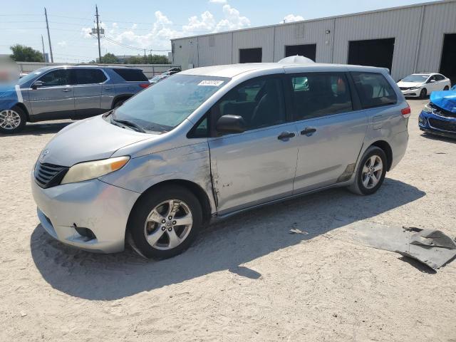 TOYOTA SIENNA BAS 2011 with VIN 5TDKA3DC2BS006765 - Photo from auction