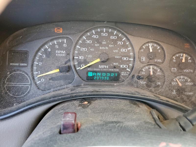 Photo 9 from auction – 1999 CHEVROLET SILVERADO with VIN 1GCEK19T0XE240391