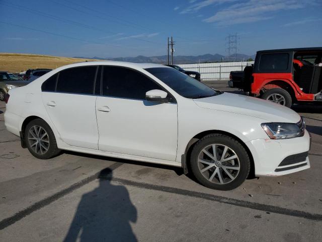 Photo 4 from auction – 2017 VOLKSWAGEN JETTA SE with VIN 3VWDB7AJ4HM384429