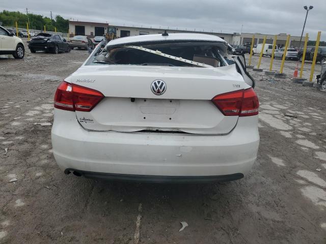 Photo 6 from auction – 2015 VOLKSWAGEN PASSAT S with VIN 1VWAT7A34FC057660