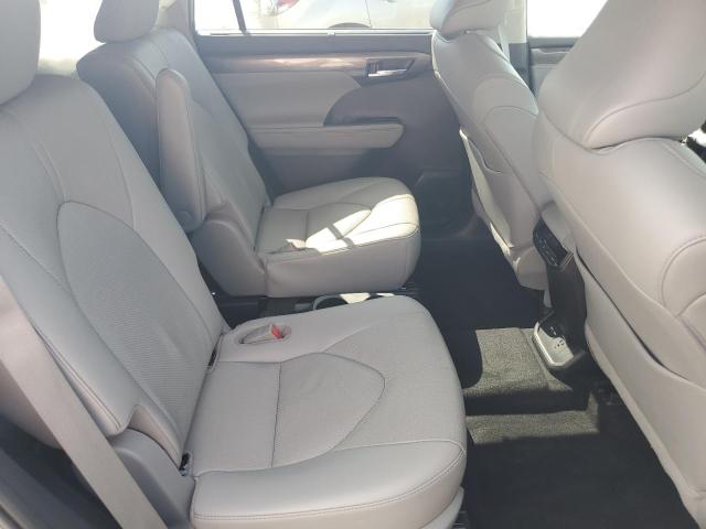 Photo 11 from auction – 2020 TOYOTA HIGHLANDER with VIN 5TDDZRBH7LS033805