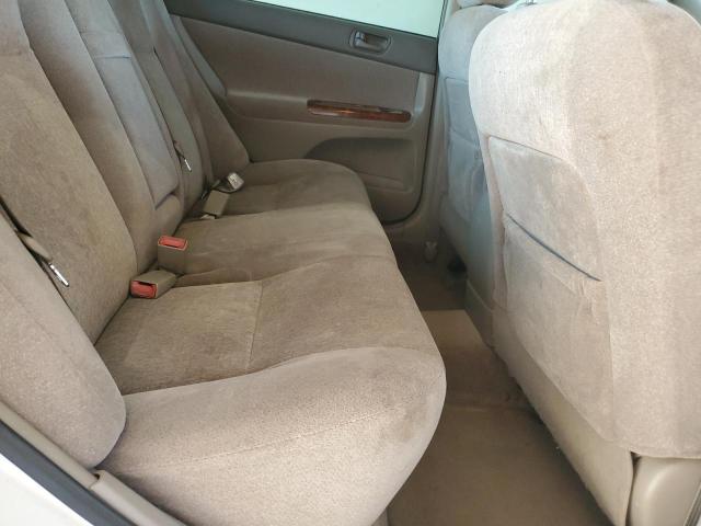 Photo 10 from auction – 2004 TOYOTA CAMRY LE with VIN JTDBE32K640253291