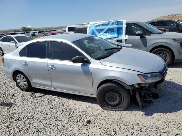 Photo 4 from auction – 2015 VOLKSWAGEN JETTA BASE with VIN 3VW2K7AJ8FM333410