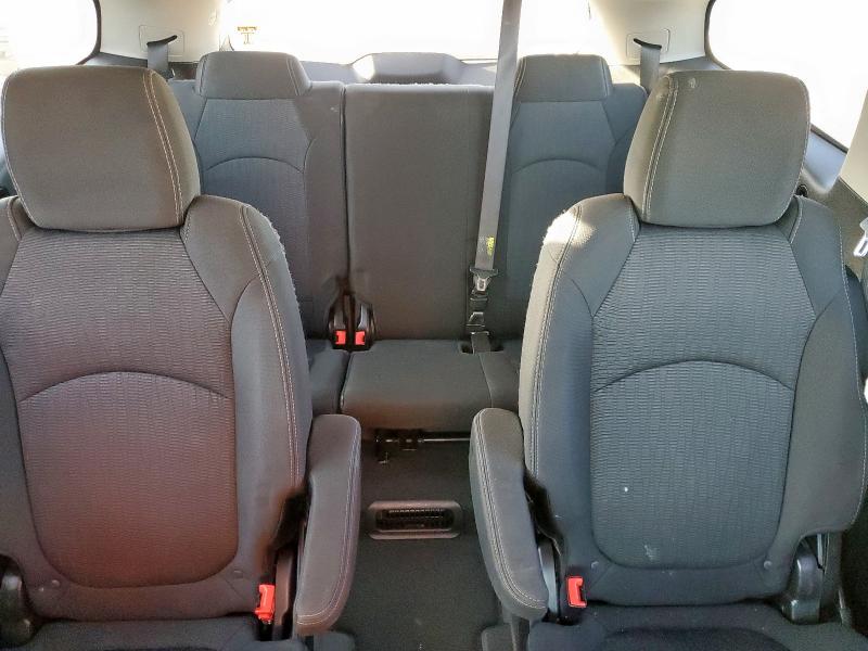 Photo 10 from auction – 2016 CHEVROLET TRAVERSE L with VIN 1GNKRHKD4GJ318163
