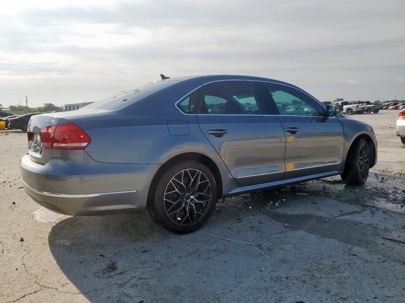 Photo 3 from auction – 2015 VOLKSWAGEN PASSAT SEL with VIN 1VWCV7A37FC067702