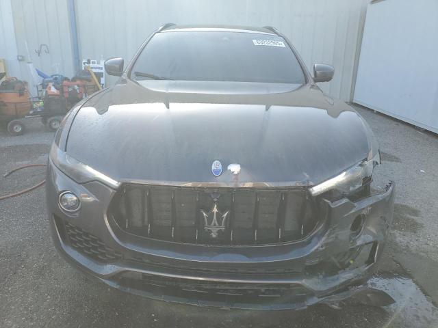 Photo 5 from auction – 2017 MASERATI LEVANTE SP with VIN ZN661XUS6HX234933