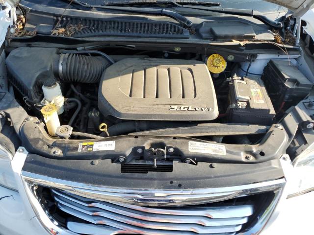 Photo 12 from auction – 2016 CHRYSLER TOWN & COU with VIN 2C4RC1BG0GR295521