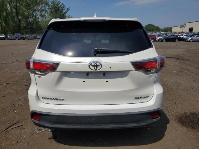 Photo 6 from auction – 2015 TOYOTA HIGHLANDER with VIN 5TDJKRFH1FS207891
