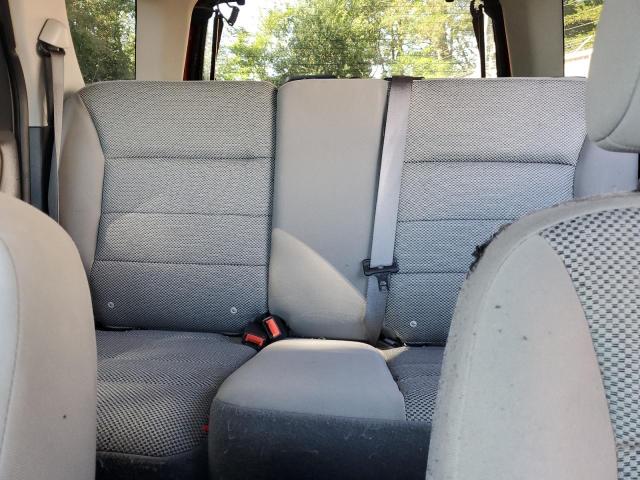 Photo 10 from auction – 2005 FORD ESCAPE XLT with VIN 1FMCU93135DA27019