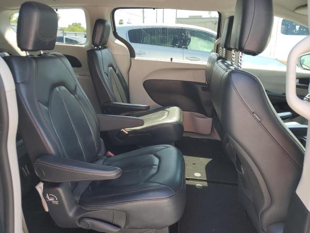Photo 11 from auction – 2019 CHRYSLER PACIFICA T with VIN 2C4RC1BG5KR561088