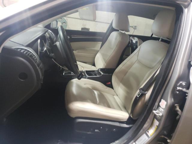 Photo 7 from auction – 2017 CHRYSLER 300 LIMITE with VIN 2C3CCARG3HH588210